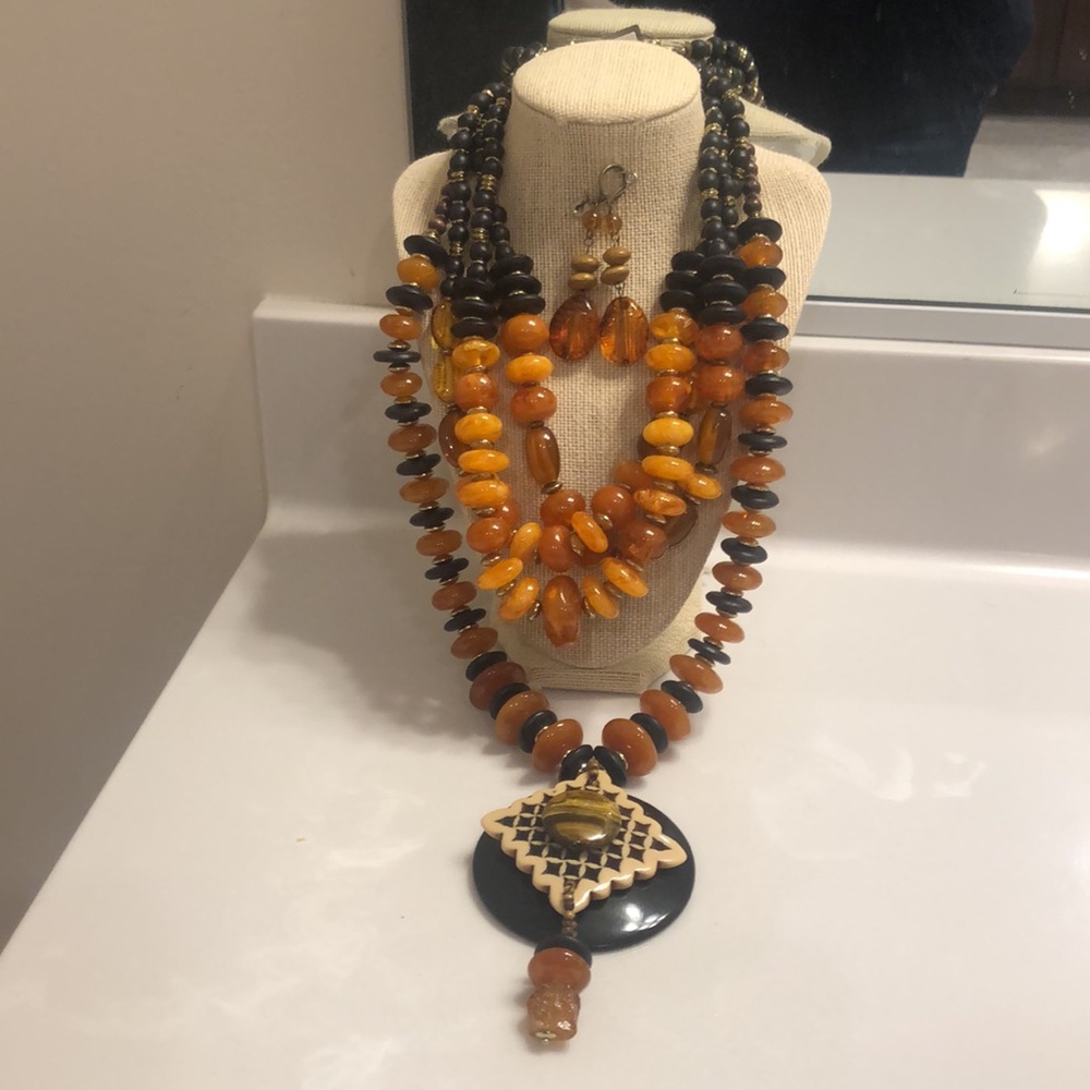 Chico’s NWT Scarlett two piece necklace and one earrings set